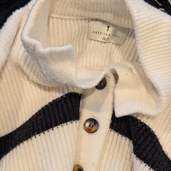 Lot Of Women's Tall 2xl And 34 Tall 18 Tall Tops, Sweaters And Jeans - Picture 9 of 13